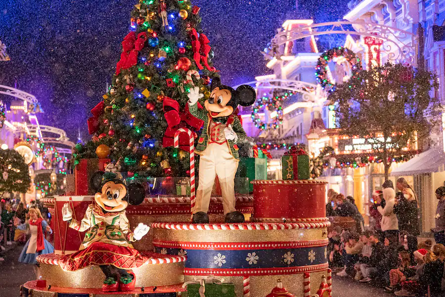 Mickey's very Merry Christmas holiday poster